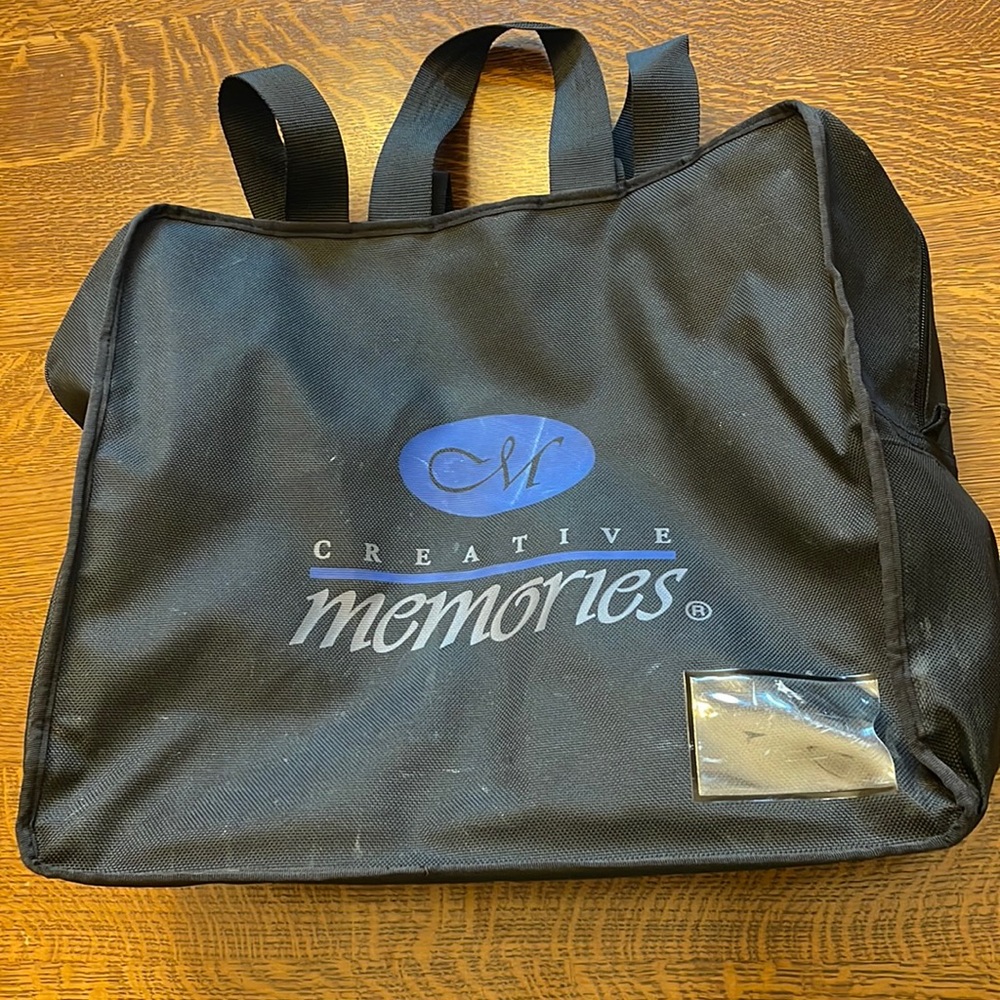 Creative Memories Memory mate Case 17x15x6. Great condition. Lots of storage!